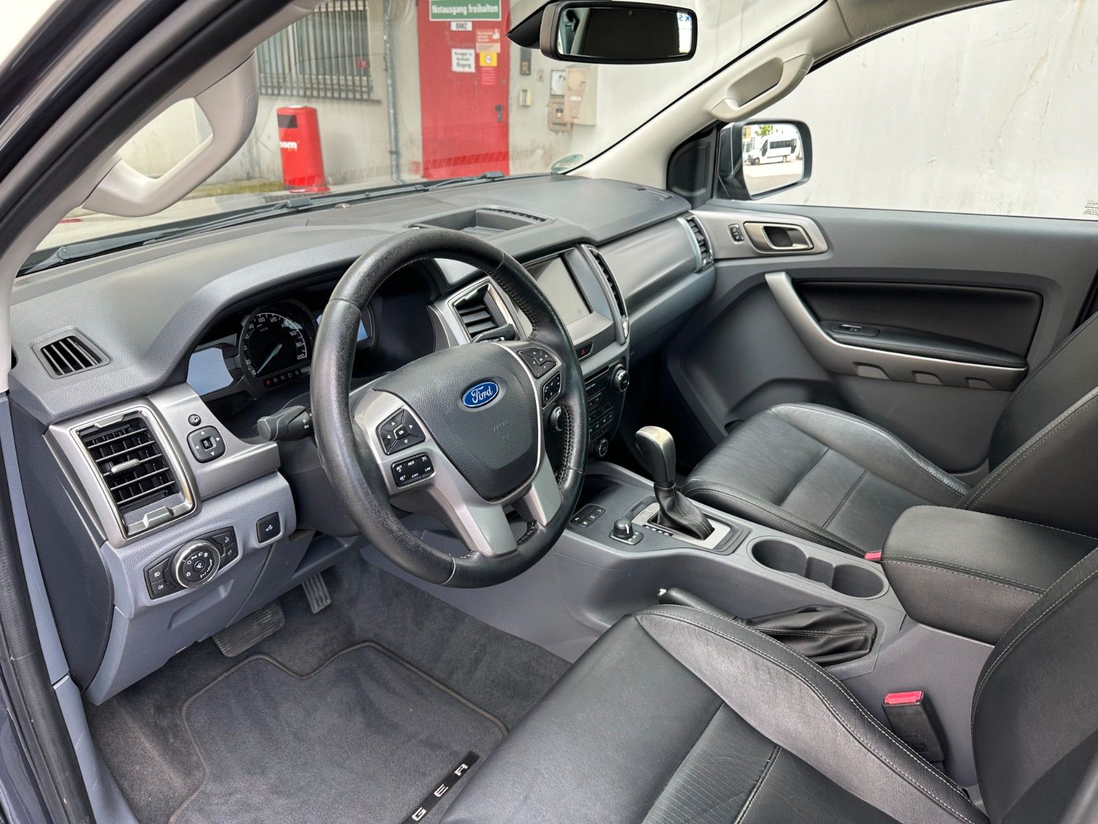 Ford Ranger 3.2 Limited Autom. Vollausstattung 2.Hd foto 11