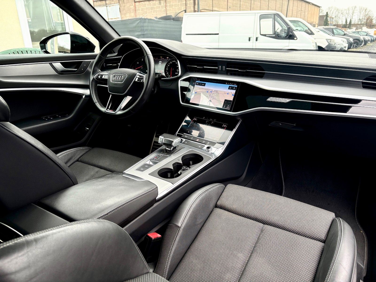 Fahrzeugabbildung Audi A6 Avant 45 TDI quattro S LINE SPORT PLUS LED PA