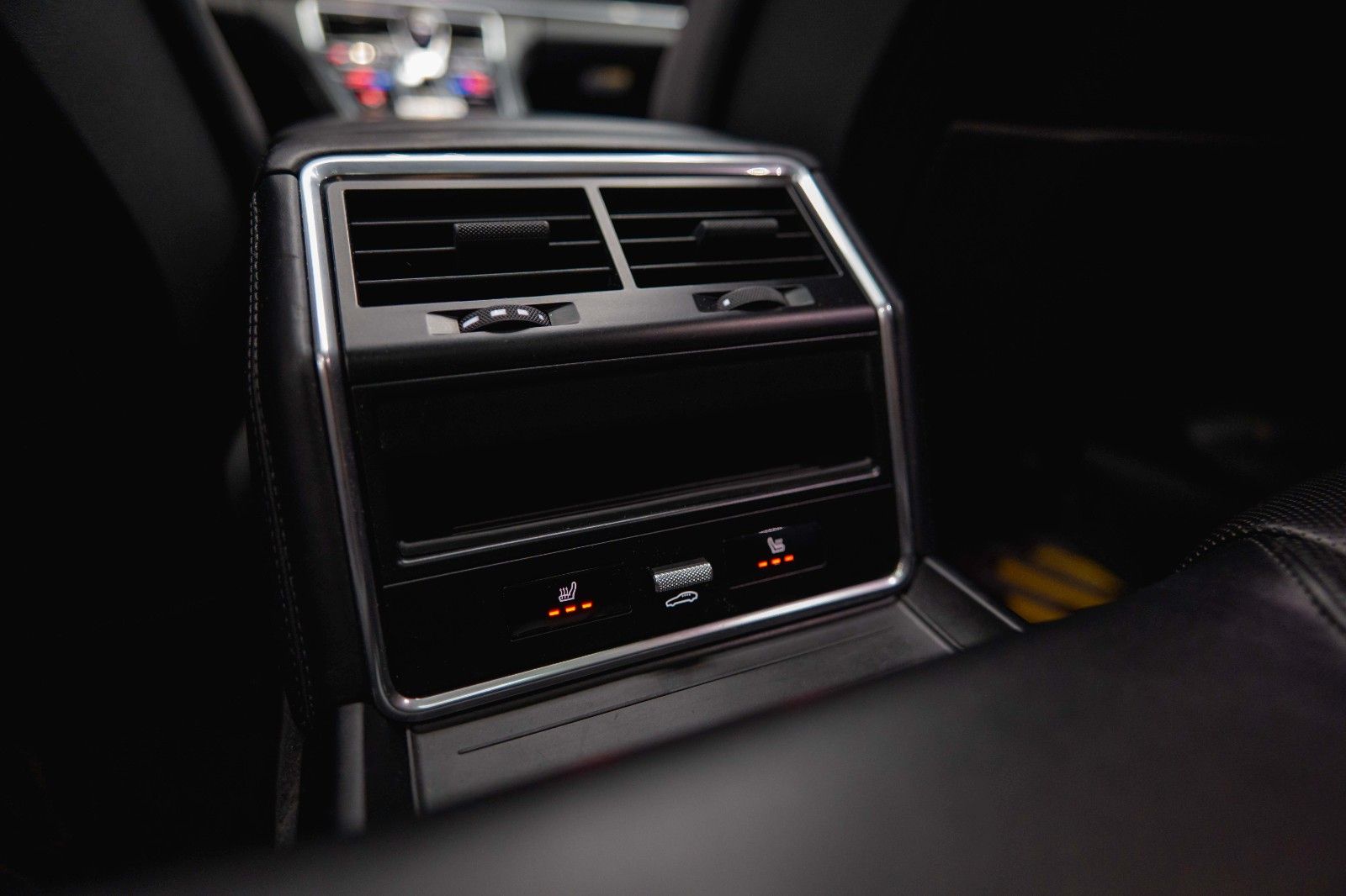 Fahrzeugabbildung Porsche Panamera Turismo 4 E-Hybrid Sport-Design *Pano*