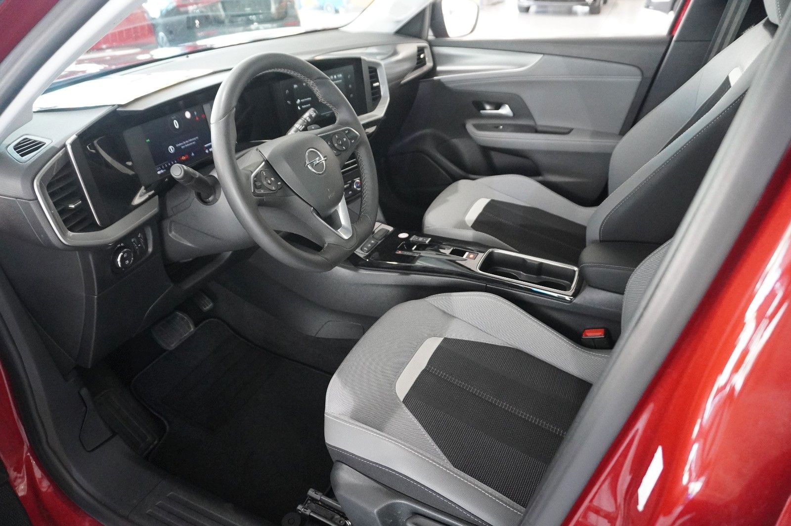 Fahrzeugabbildung Opel Mokka 1.2T ELEGANCE NAVI/LED/KAMERA/SH/SPORT/DAB