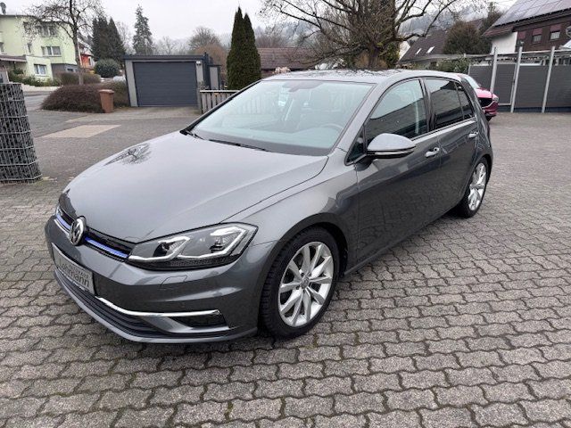 Volkswagen Golf VII 1.5 TSI Bluemotion Highline 8-fach bere