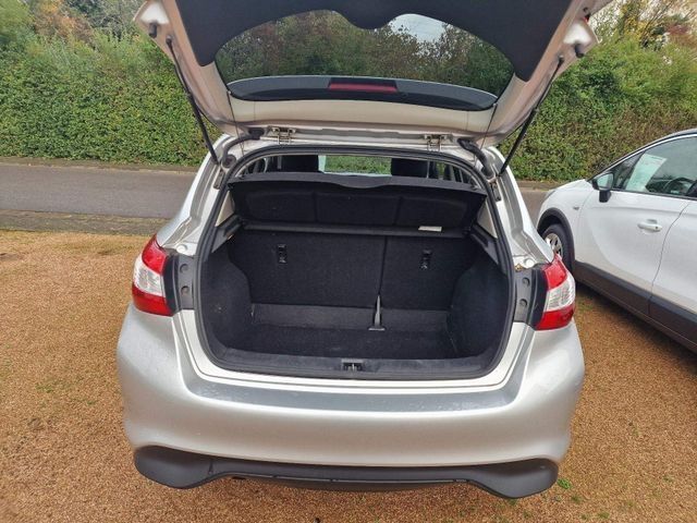 Fahrzeugabbildung Nissan Pulsar Tekna, Sitzheizung,Navi,KeyLess