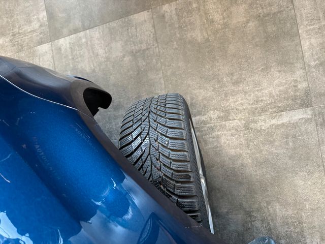MYAUTOCENTER – Gebraucht- und Jahreswagen mit Werkstattservice in Pfaffenhofen Volkswagen Touran Comfortline *7-SITZER*2-ZONEN*TEMPO*