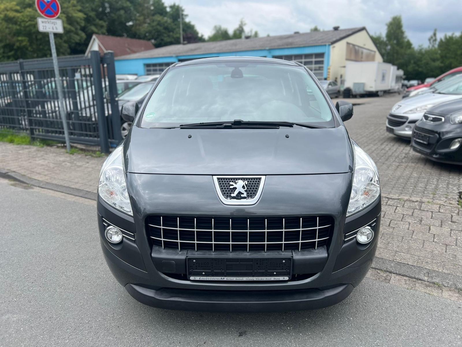 Peugeot 3008 Premium, Pano, Navi,
