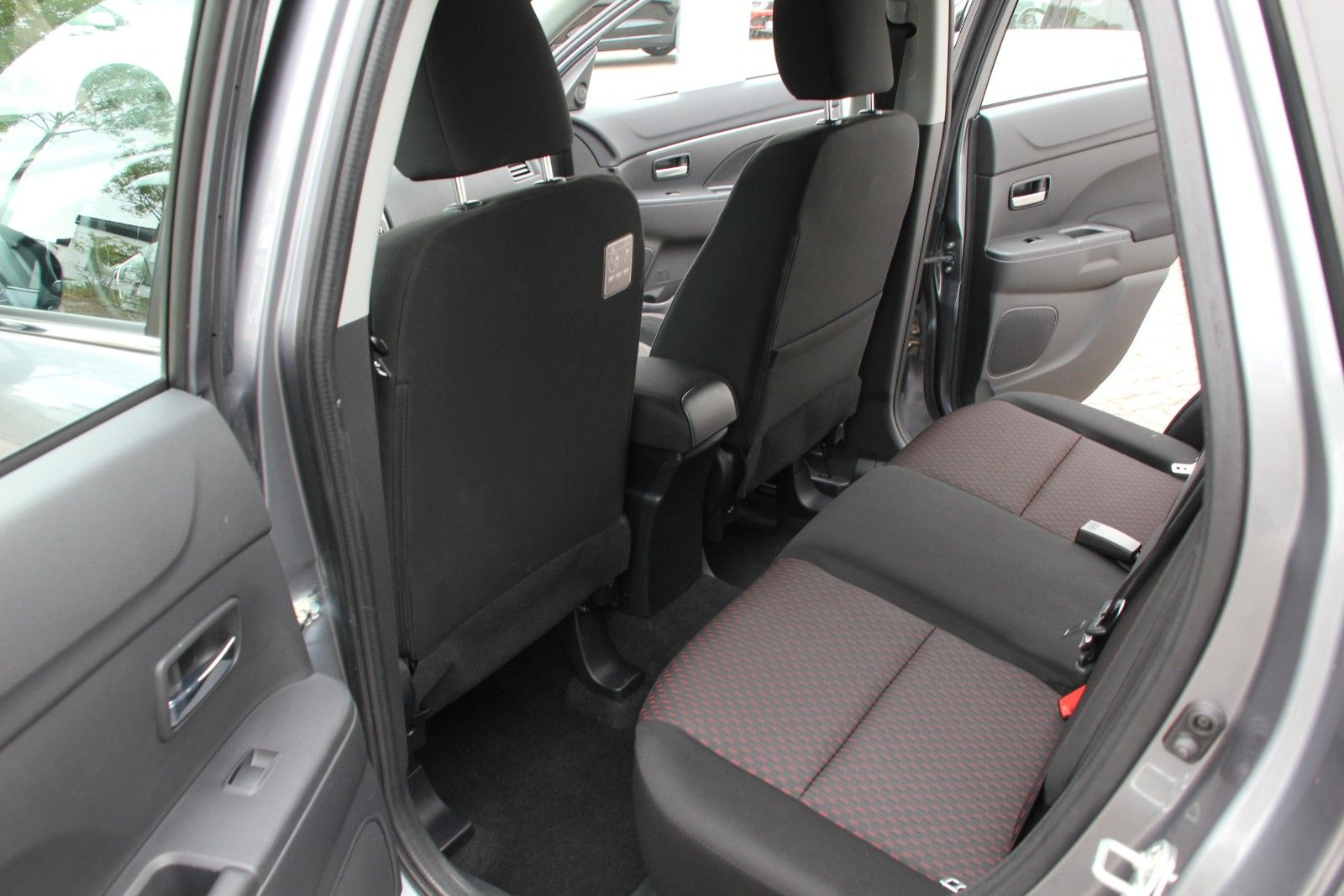 Fahrzeugabbildung Mitsubishi ASX Diamant Edition 2WD