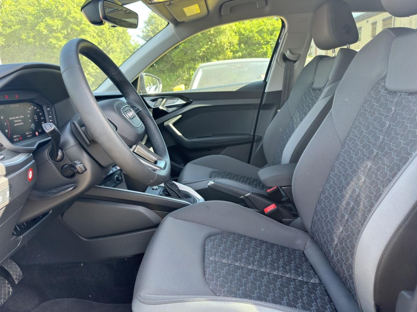 Fahrzeugabbildung Audi A1 allstreet 30 TFSI S-tronic LED Assist. Pak.