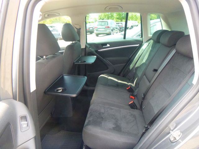 Fahrzeugabbildung Volkswagen Tiguan 1,4 TSI >AHK/NAVI/SHZ/PDC