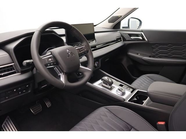 Fahrzeugabbildung Mitsubishi Outlander 2.4 PHEV Top 4WD