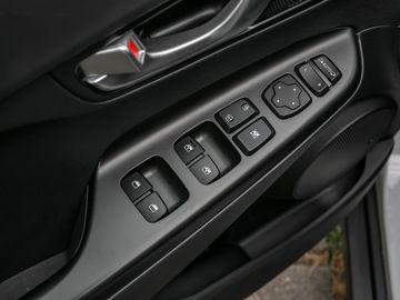 Hyundai Kona Basis Elektro 2WD Spurhalteassistent Kamera