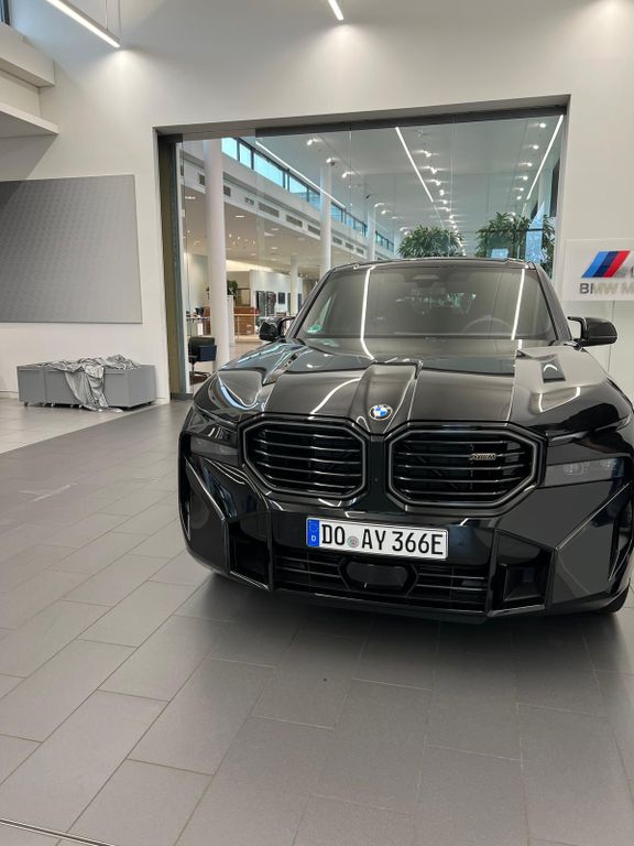 BMW XM
