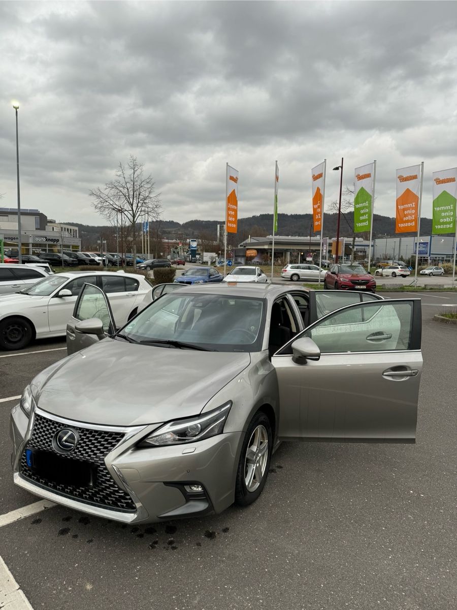 LEXUS CT 200h