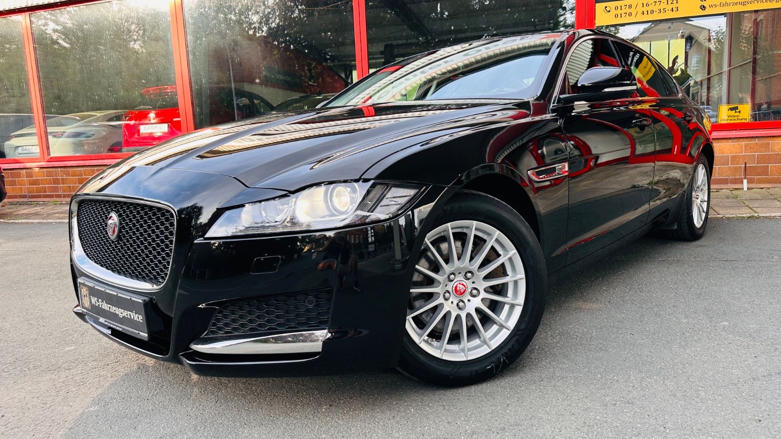 JAGUAR XF