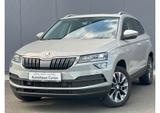 Skoda Karoq 1.5 TSI Navi Sitzhzg ACC RFK Pano Standhzg - gebrauchte Skoda Karoq aus dem Jahr 2020