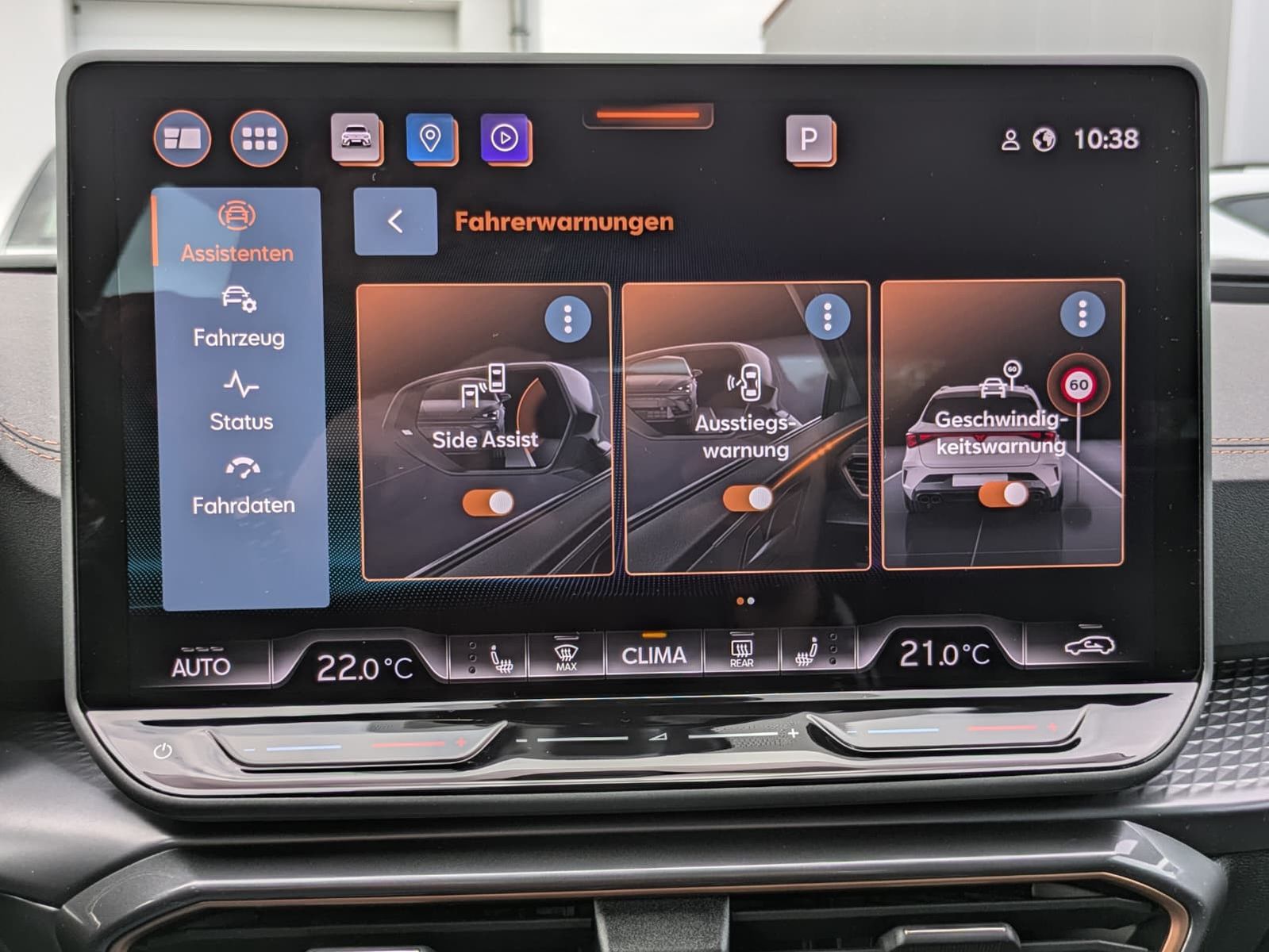 Fahrzeugabbildung CUPRA Leon 1.5 eTSI EDGE MATRIX*ACC*KAM*18"5JGARANTIE