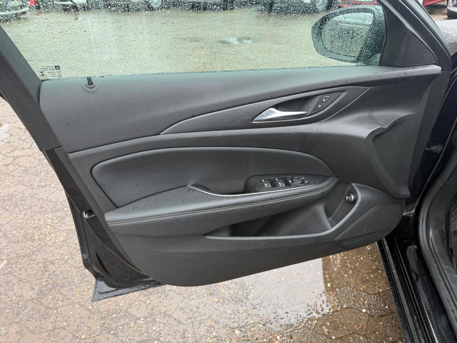 Opel Insignia B 1.5 CDTi Edition Navi LED SHZ PDC AHK