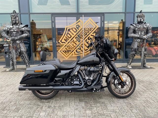 Harley-Davidson FLHXST Street Glide ST 117 SOFORT VERFÜGBAR