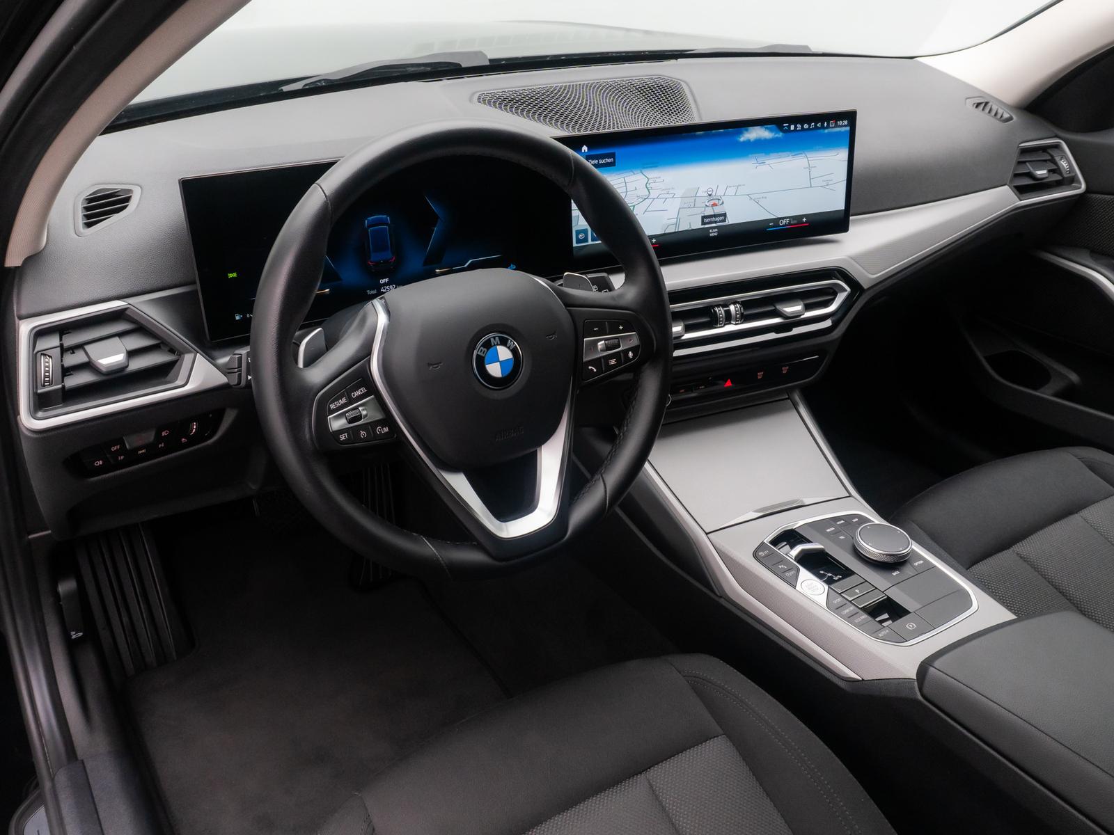 BMW 318 i GeschwindigR DAB PDC Widscreen CockpitPlus, миниатюра 22