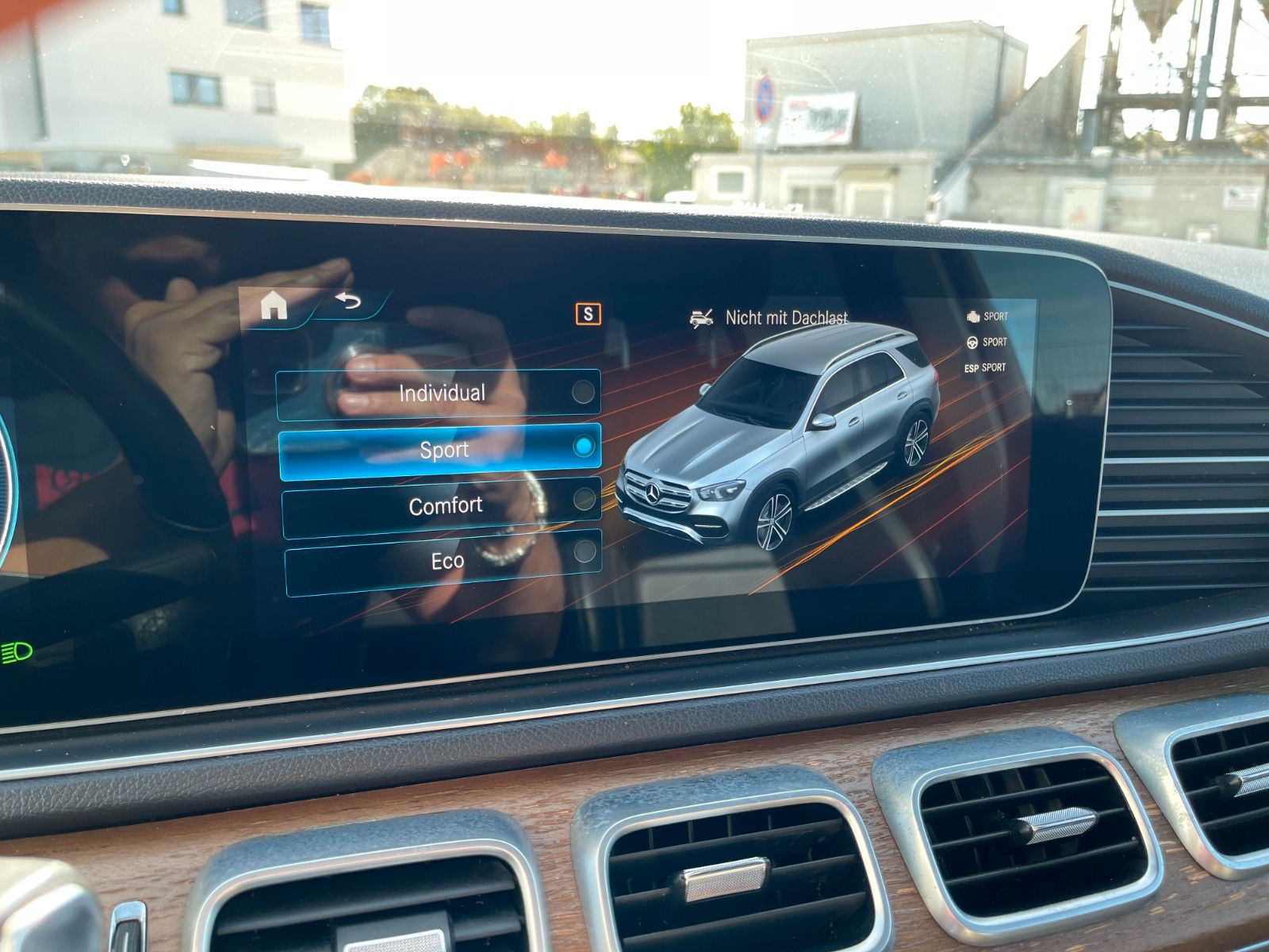 Mercedes-Benz GLE 350 foto 17
