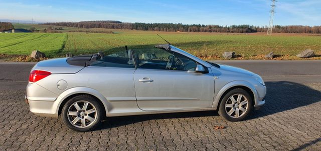 Opel Astra H Twintop