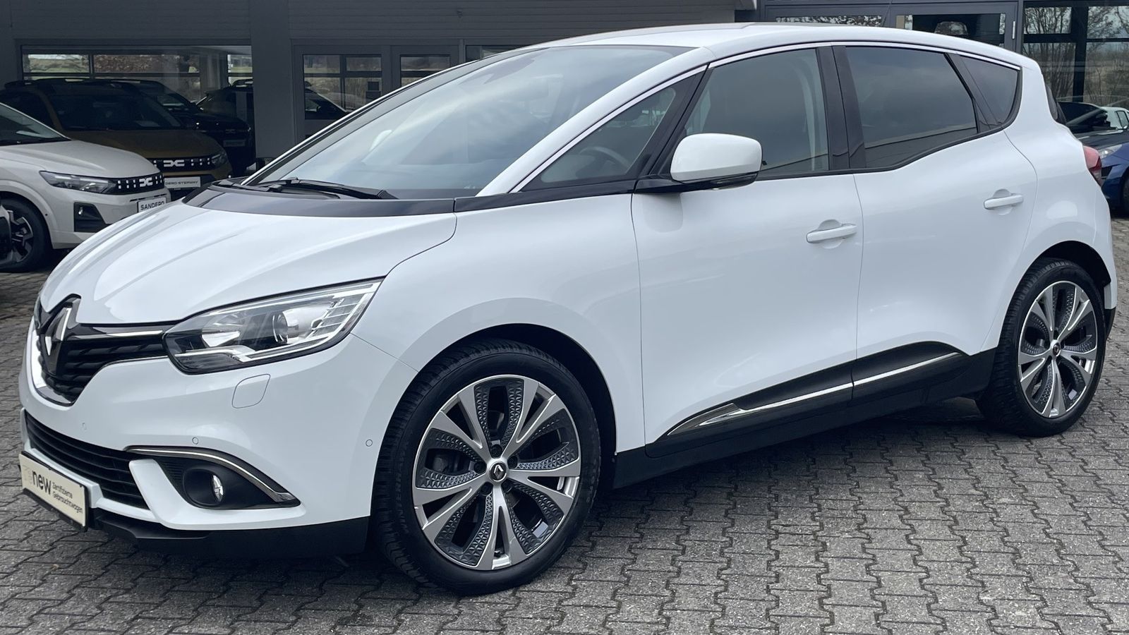 Fahrzeugabbildung Renault Scenic Intens 110 EDC
