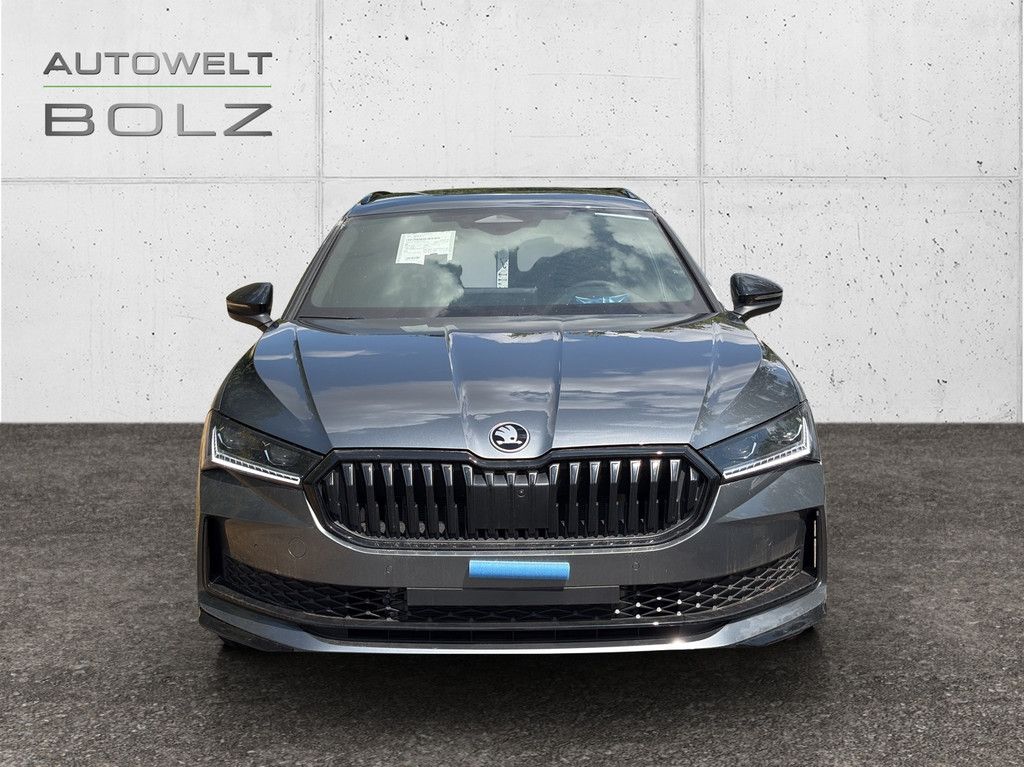 Skoda Superb - Bild 2