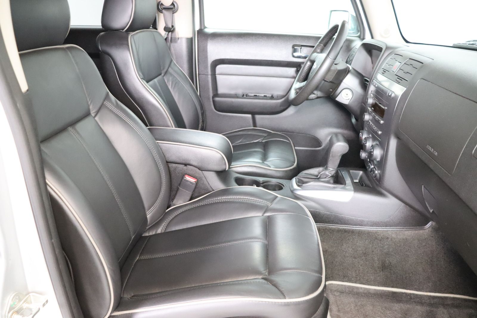 Fahrzeugabbildung Hummer H3 3.7 Auto. * Sitzhzg. * HU/AU bis 04.2027