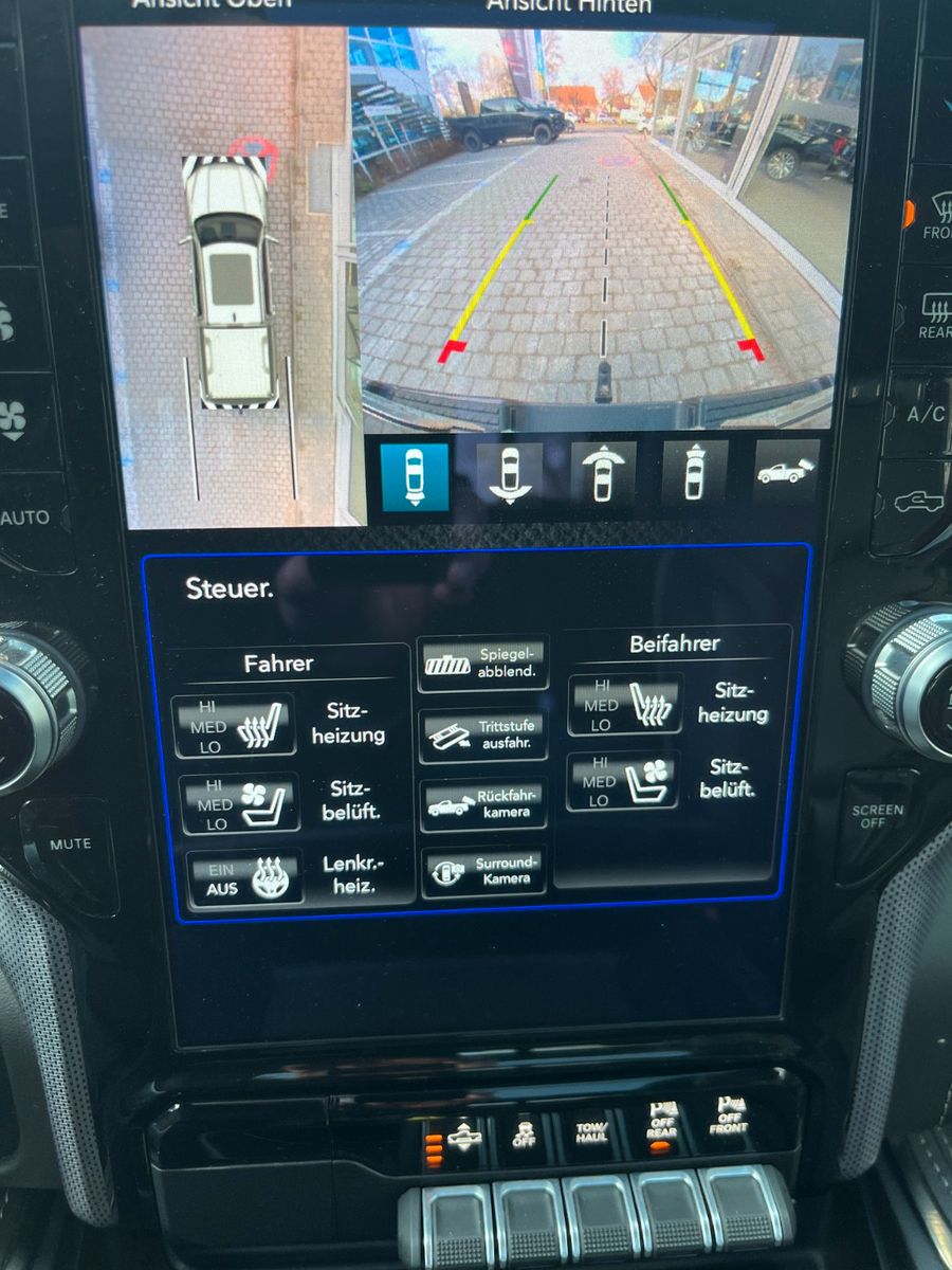 Fahrzeugabbildung Dodge RAM 1500 Limited *AHK*PANO*LPG*360°