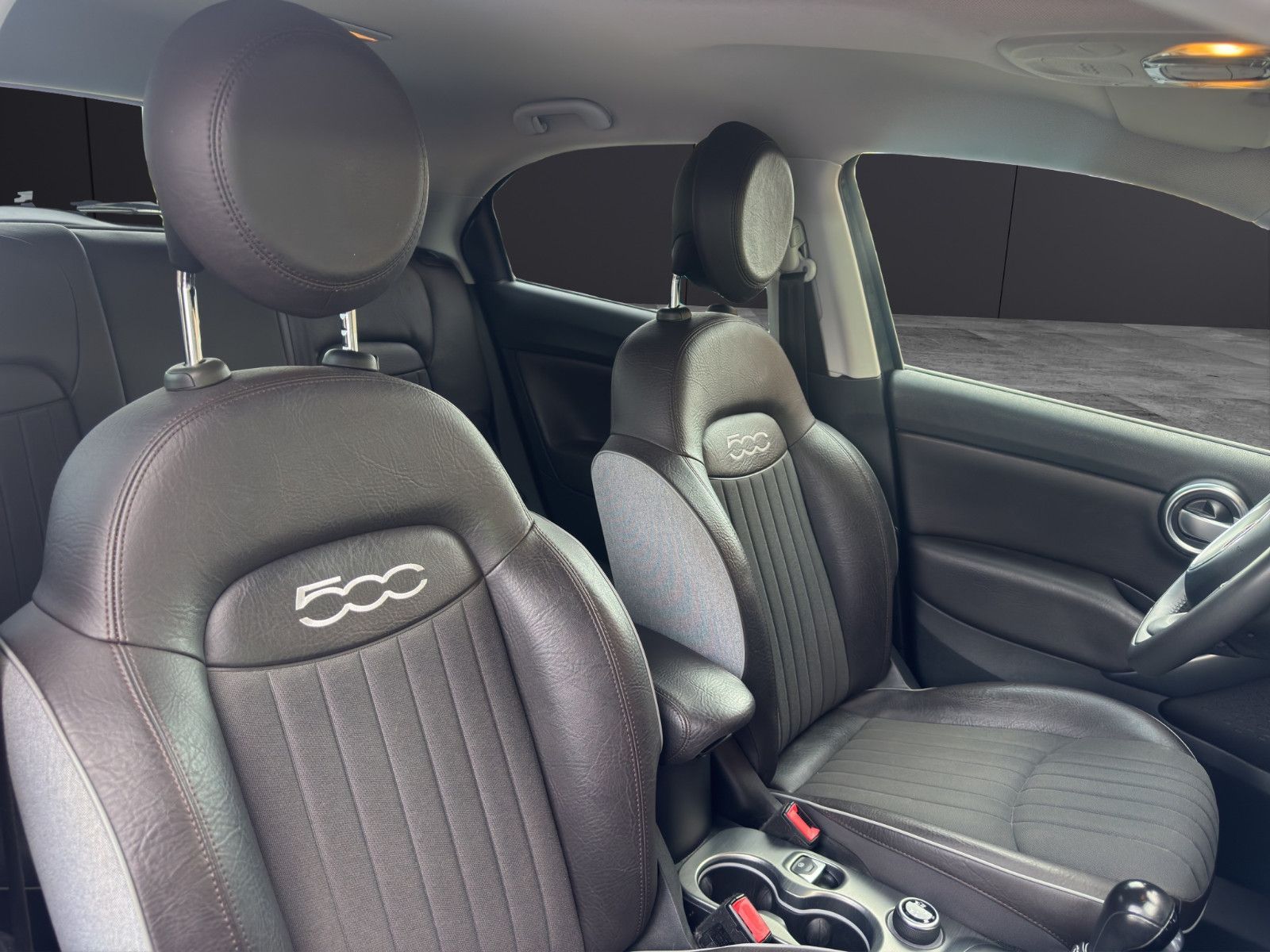 Fahrzeugabbildung Fiat 500X Lounge Tempo*Bi-Xen*2-Zo.-Klimaauto*Keyless