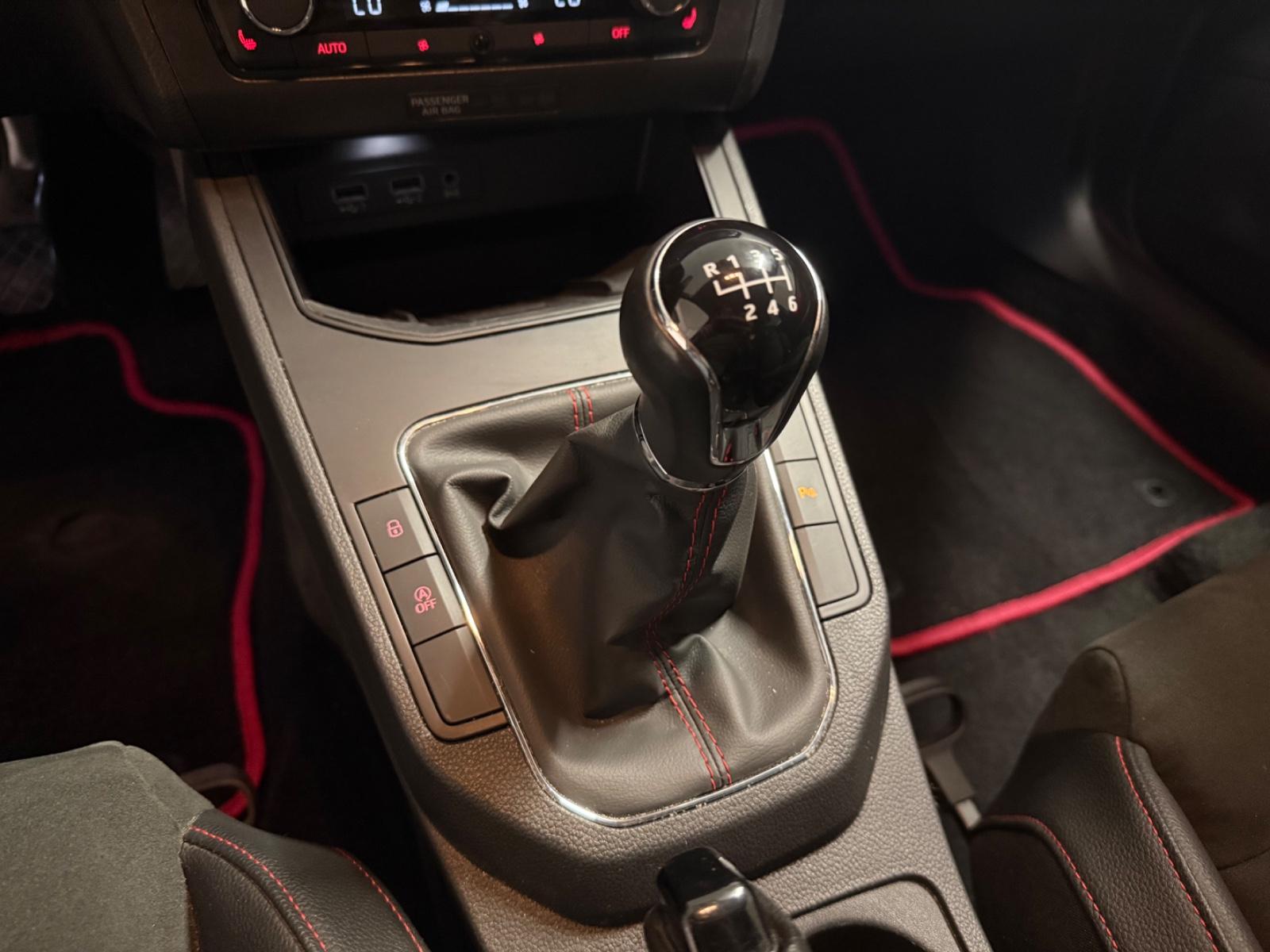 Seat Ibiza FR *NAVI*CAR-PLAY*ALCANTARA*CNG*ERDGAS