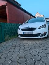 Peugeot Top Zustand - Peugeot 308 in Freiburg