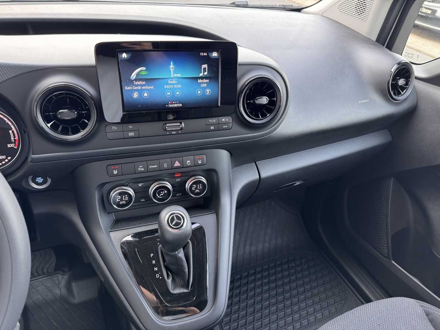 Fahrzeugabbildung Mercedes-Benz ECitan Kasten Klimaautom. Kamera SHZ MBUX AHK