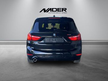 BMW 216 - 10