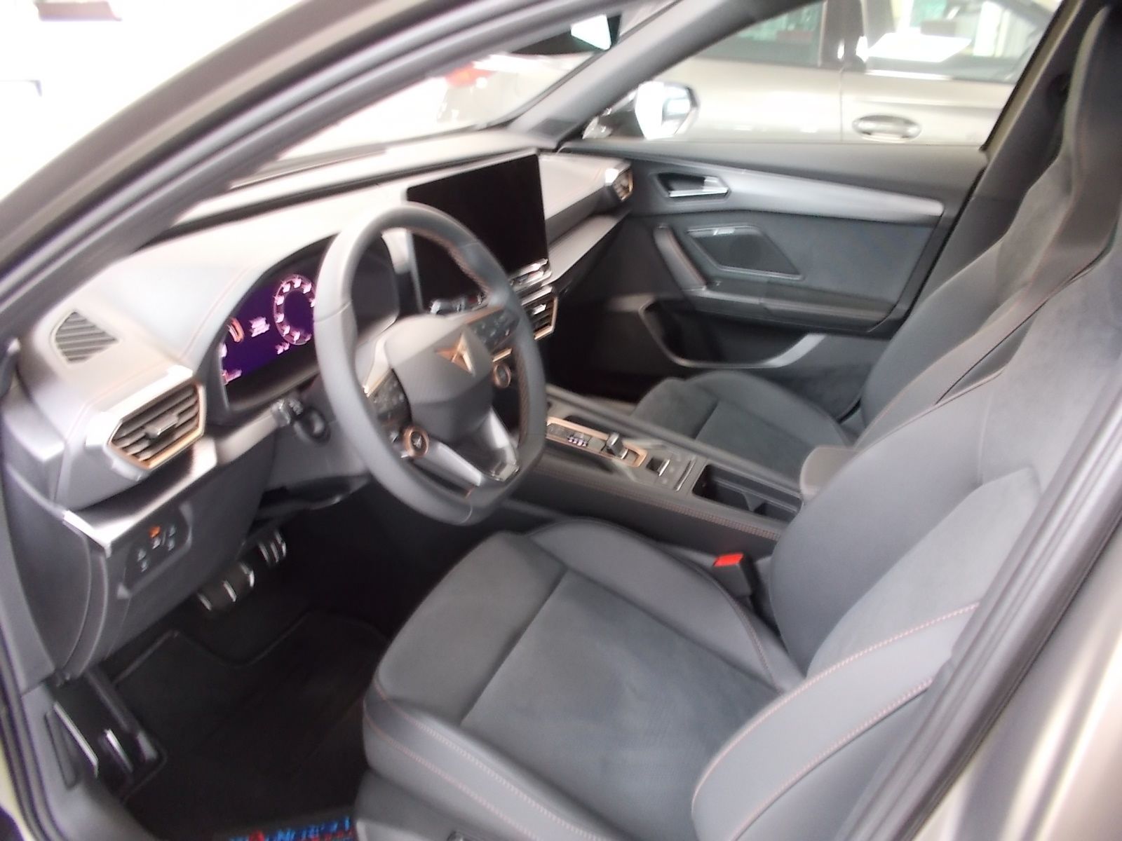 Fahrzeugabbildung CUPRA Formentor VZ 1.5 e-Hybrid DSG