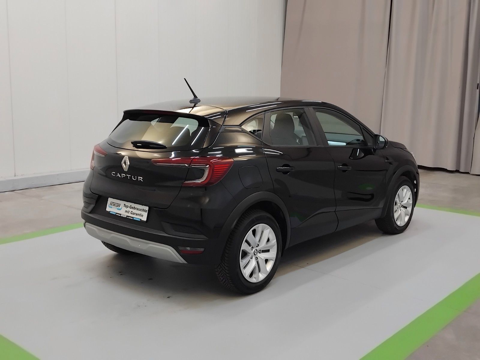 Renault Captur (06/2026, Benzin)