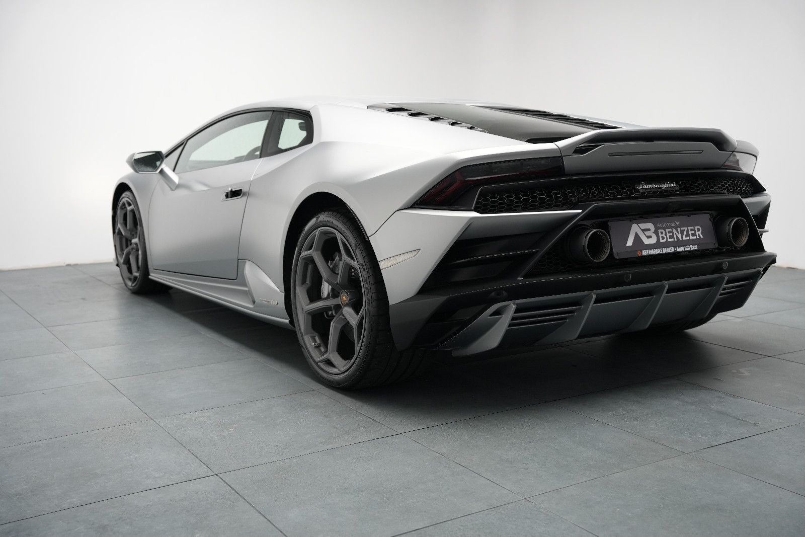 Fahrzeugabbildung Lamborghini Huracán EVO V10 /LIFT/SENSONUM/KAMERA/ACC
