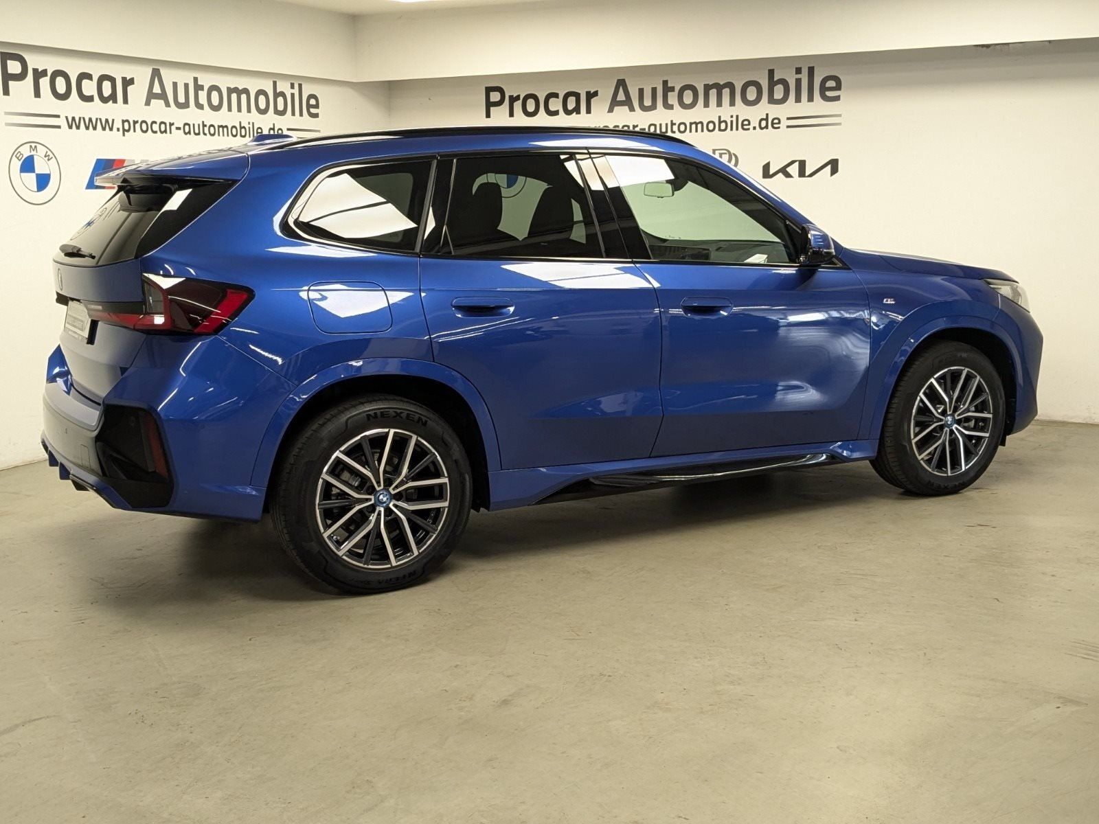 BMW X1 xDrive30e M Sport DA PA HUD HiFi LED SHZ 18 foto 5