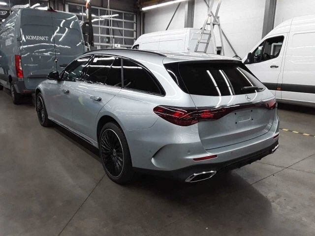 Fahrzeugabbildung Mercedes-Benz E 450 d 4M AMG Burm+AirM+Pano+Memory+360°+Keyles