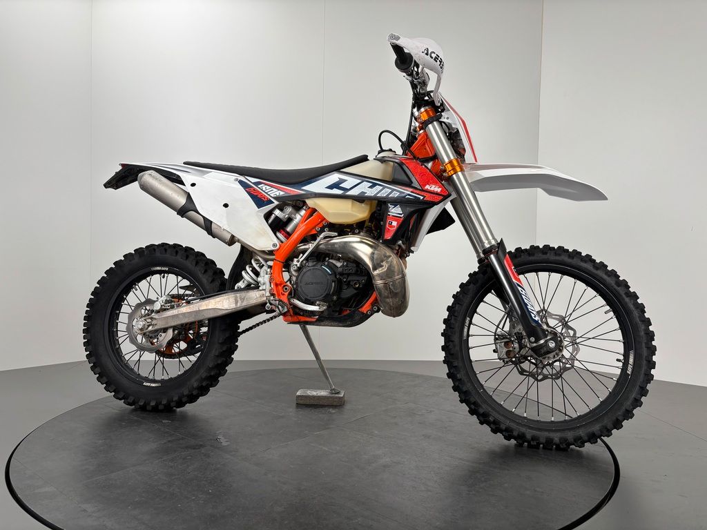 Fahrzeugabbildung KTM 300 EXC SIX-DAYS *EXCEL RÄDER *38,7 H *2.HAND