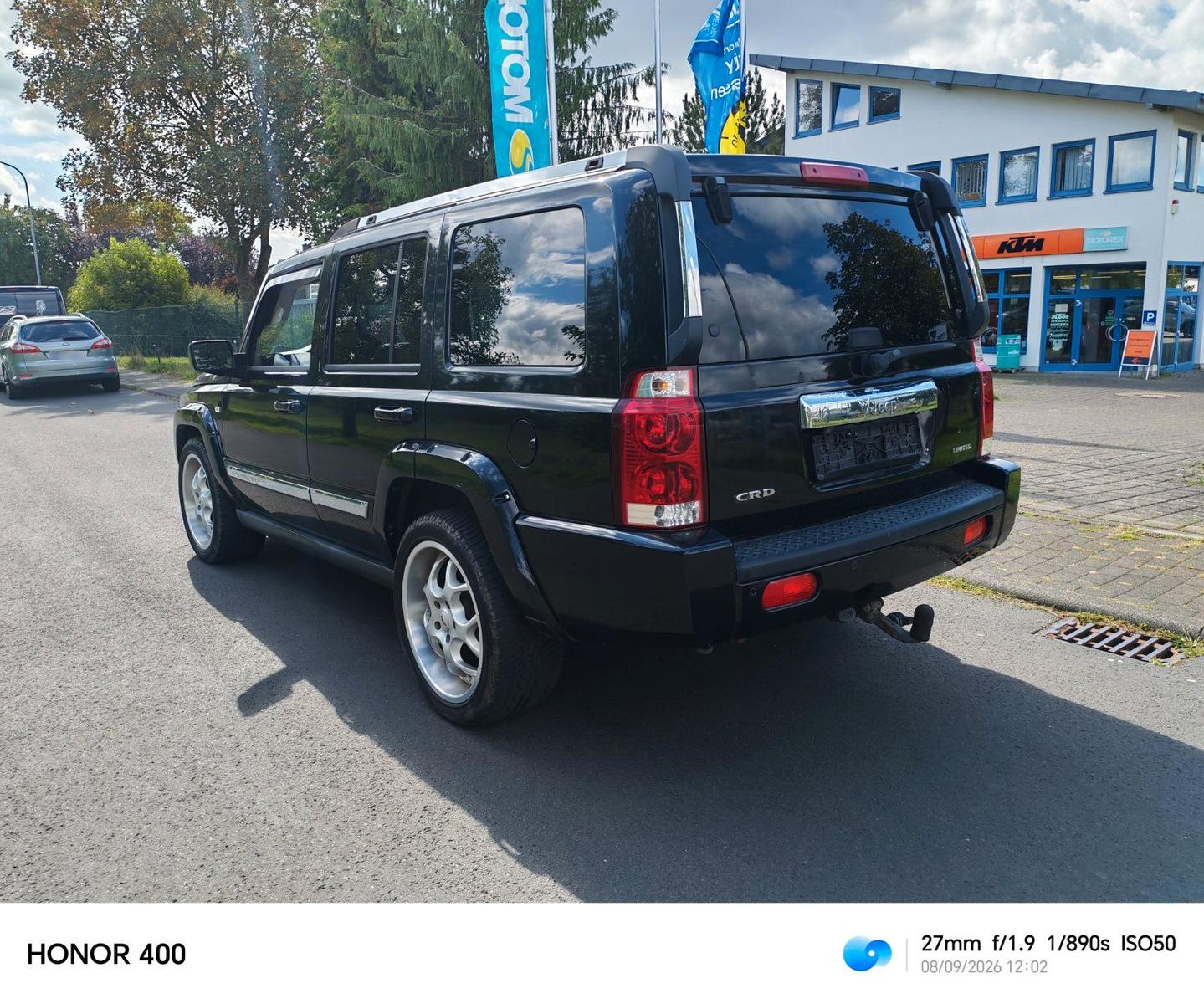 Jeep Commander 2010 — interior
