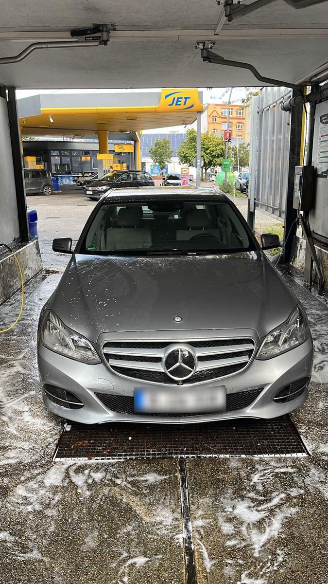 Mercedes-Benz E 200