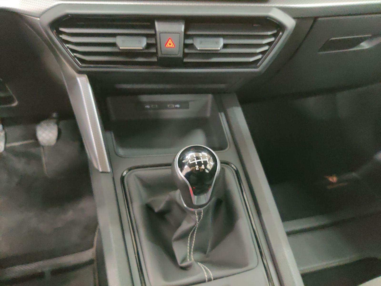 Seat Leon Sportstourer Reference 2.0 TDI LED/virC/Nav