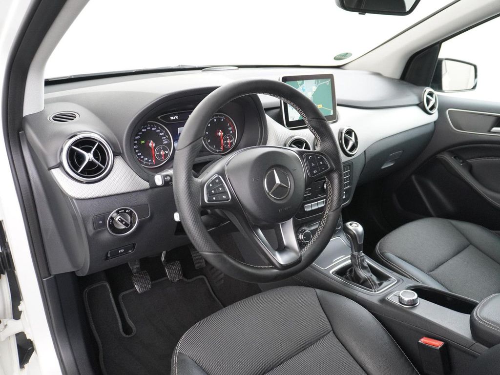 Mercedes-Benz B 180 Ambition Facelift AHK Led navi