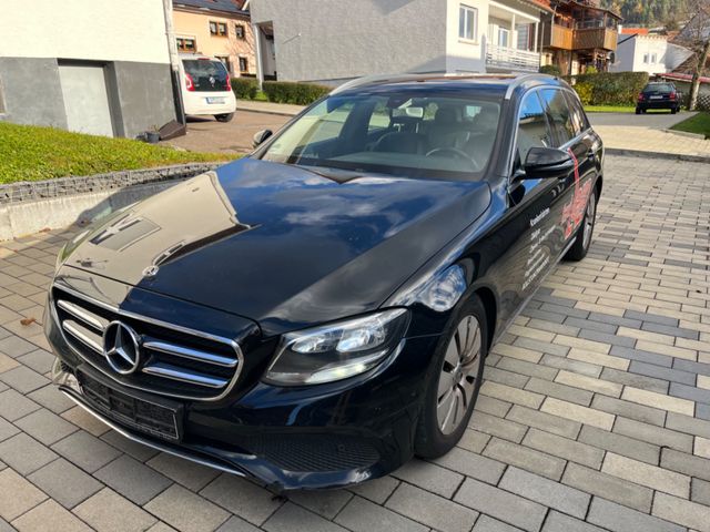 Mercedes-Benz E 200 d T-Modell E Klasse *EX-TAXI*MOTOR RUCKELT