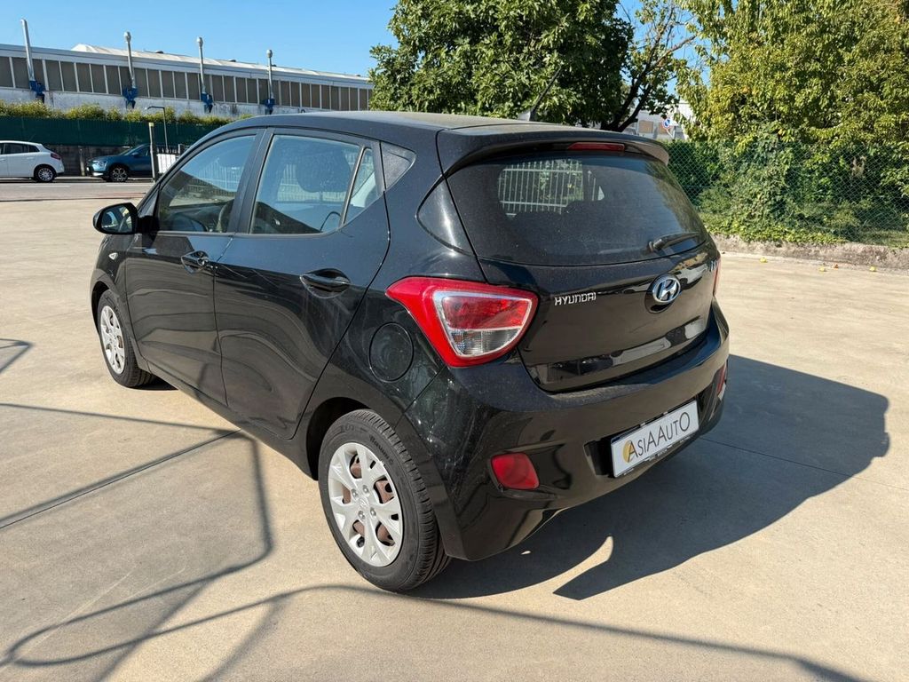 Image of Hyundai i10