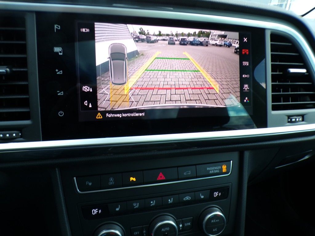 Fahrzeugabbildung SEAT Ateca 1.5 TSI Road Edition DSG