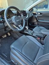 Kia XCeed 1.6 CRDi 48V DCT Platinum, Panoramadach - Kia XCeed von privat