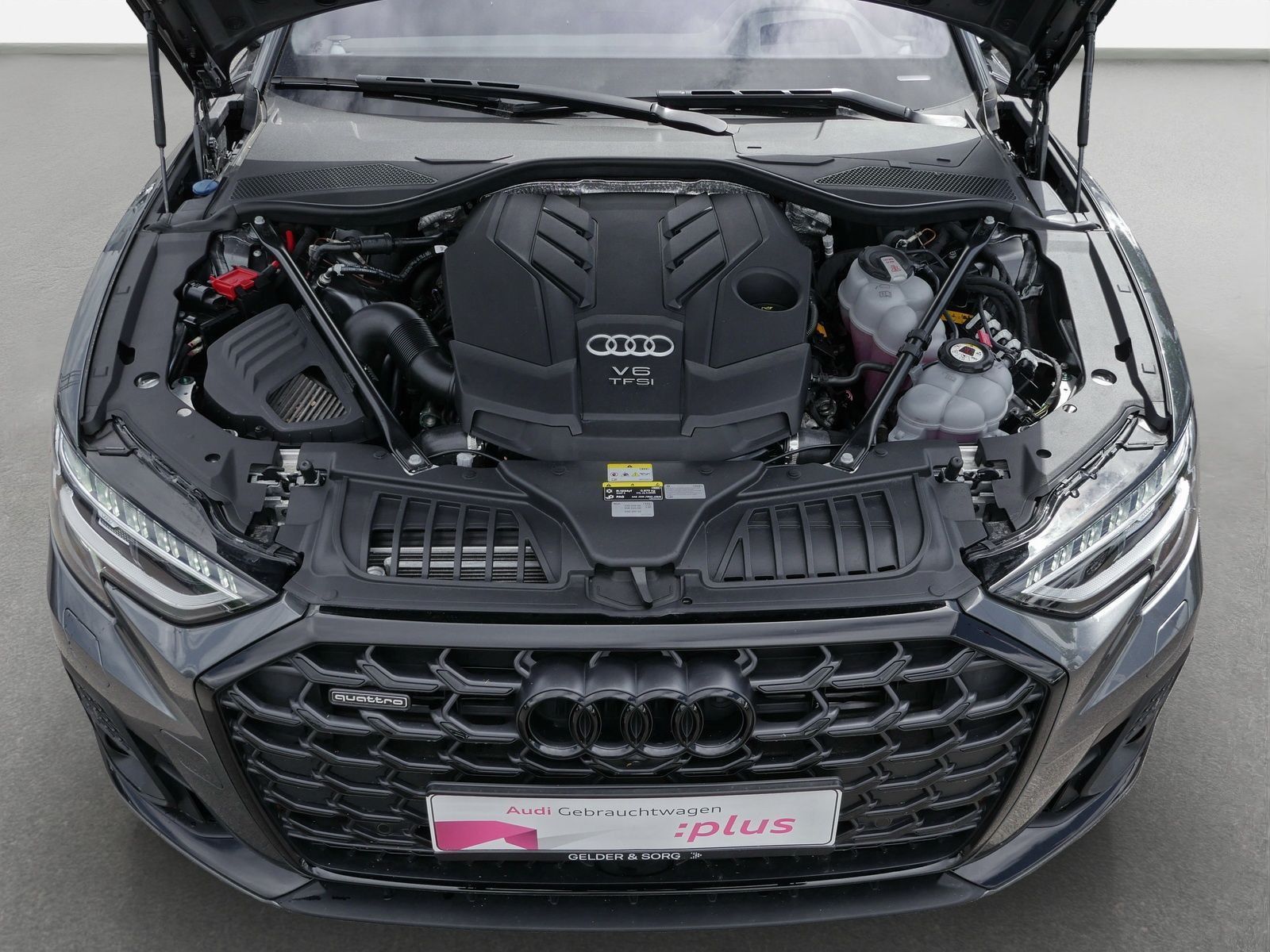 Audi A8 - Bild 19