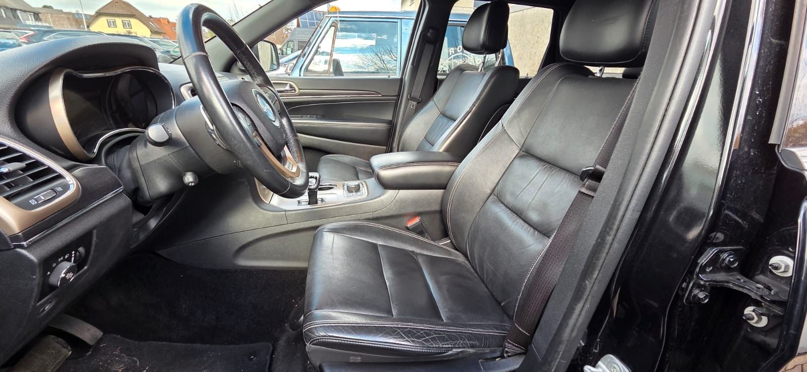 Fahrzeugabbildung Jeep Grand Cherokee 3.0 CRD Limited HU2026