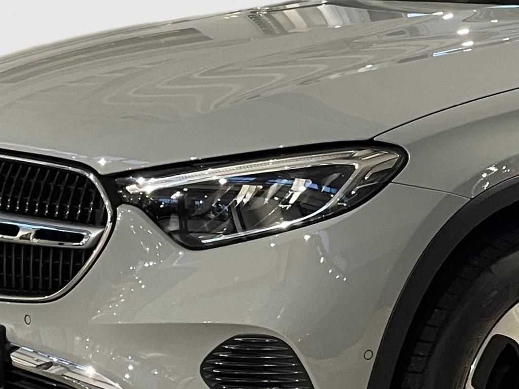 Fahrzeugabbildung Mercedes-Benz GLC 300 e 4M AHK ACC Pano Sitzklima 360° Massage