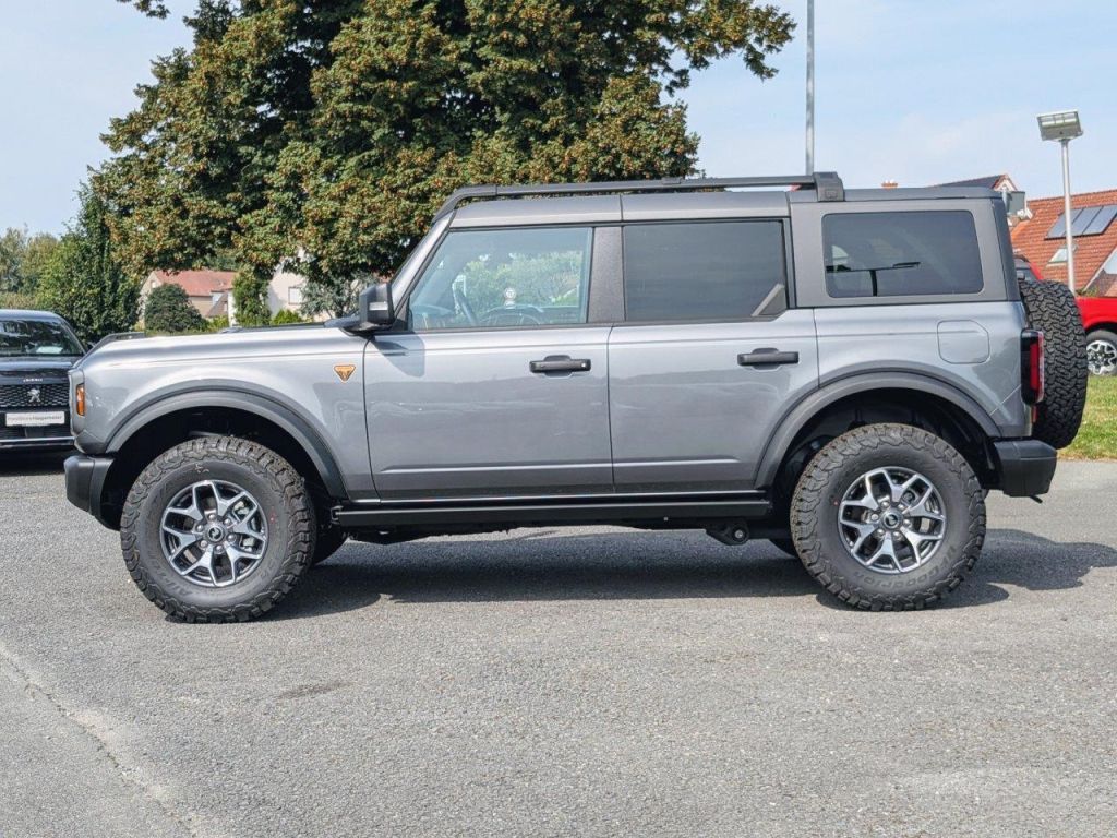 Fahrzeugabbildung Ford Bronco Badlands V6 Ecoboost 4x4